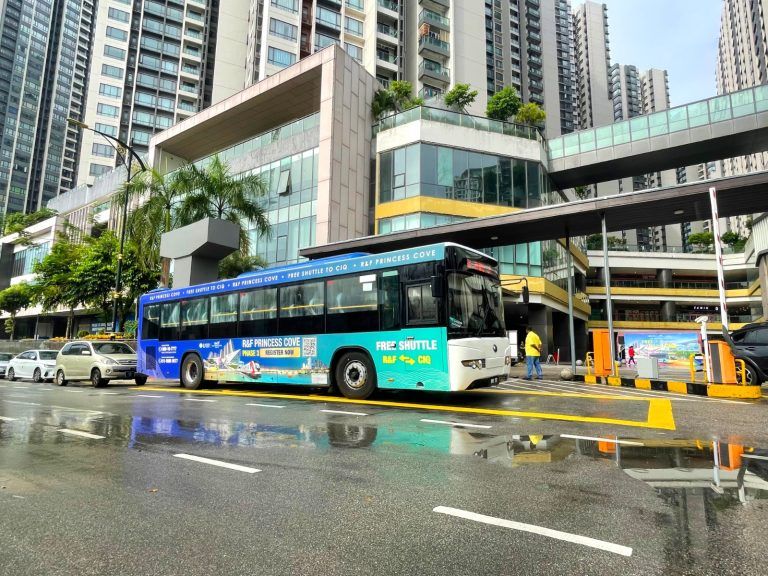 Free shuttle to CIQ